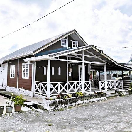 Dongorit Cabin House 1 Kampong Kundassan Eksteriør billede
